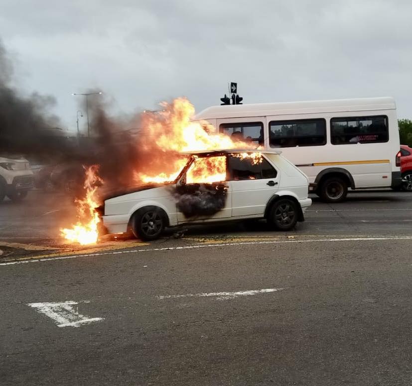 Vehicle Extensively Damaged In Fire: Phoenix - KZN