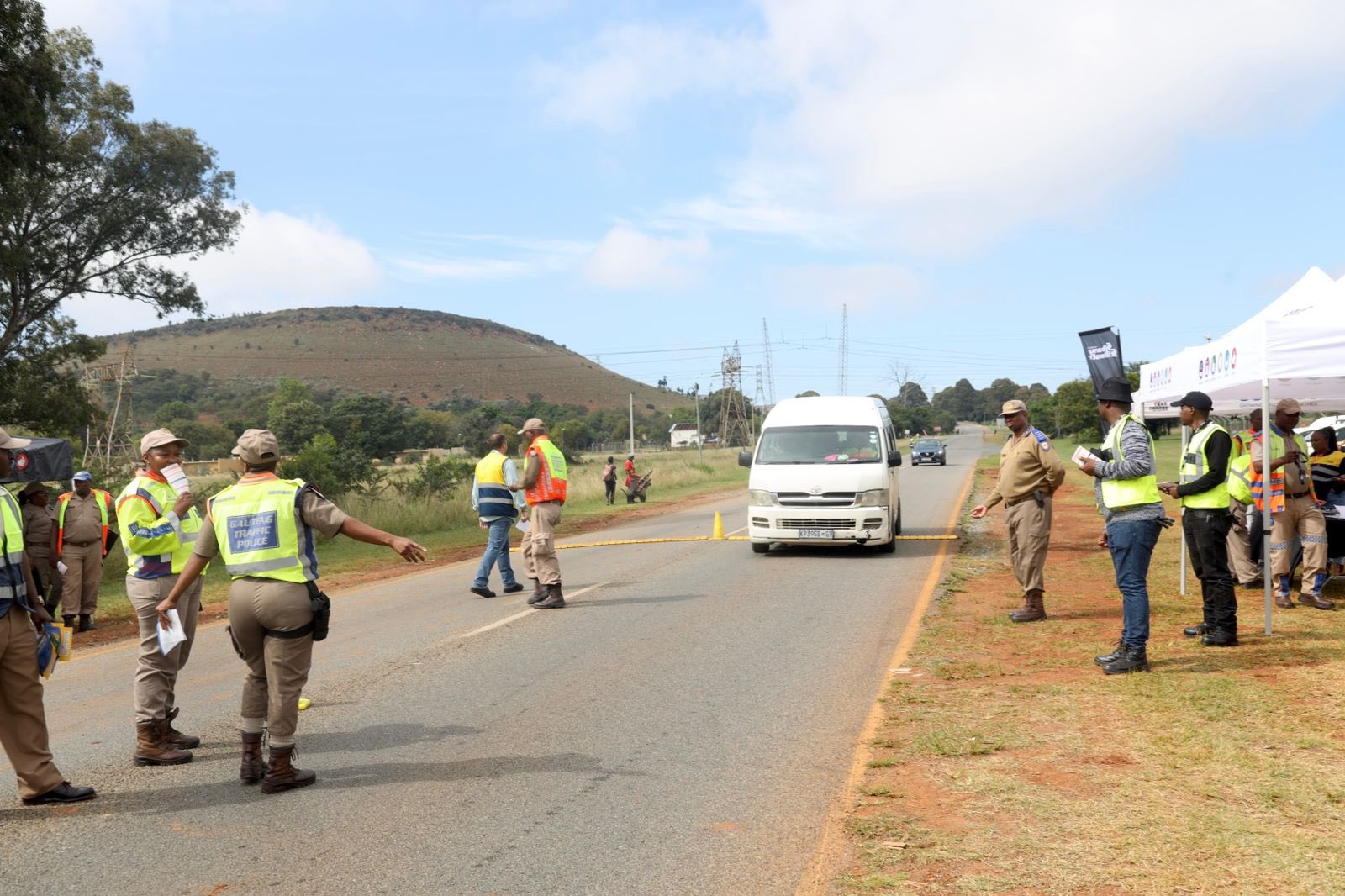 High-visibility roadblock and road safety awareness campaign conducted in Eastdriefontein