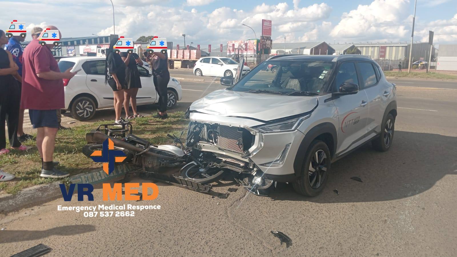 VR MED responded to a vehicle vs motorcycle accident on Oliver Tambo Road, Bloemfontein