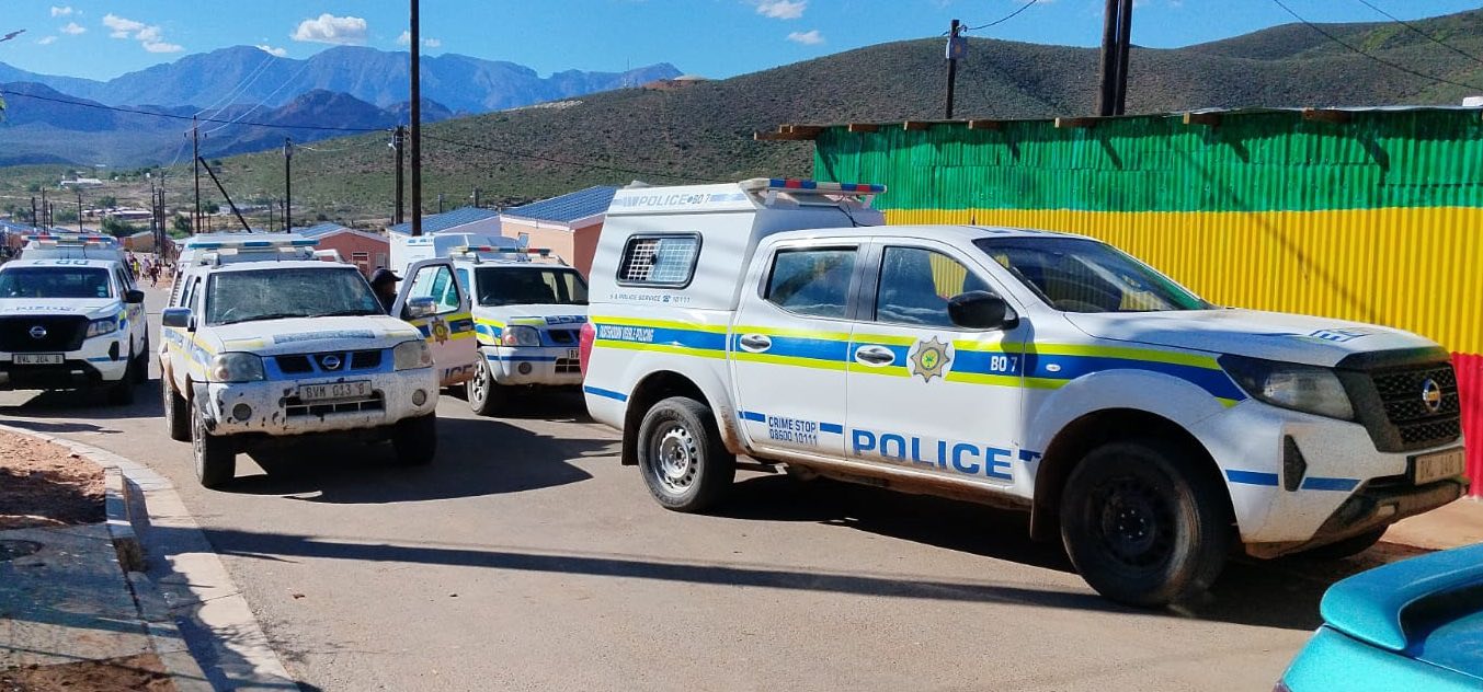 A clampdown on illicit drug outlets in Dysselsdorp outside Oudtshoorn, led to the arrest of 11 suspects for drug-related offences