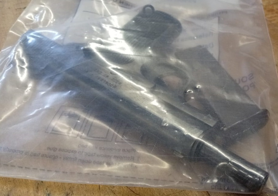 Suspect arrested at Pacaltzdorp on a charge of possession of an unlicensed firearm