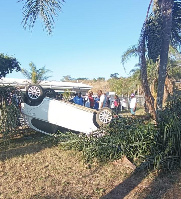 Brothers Injured In Overturned Vehicle: Waterloo - KZN