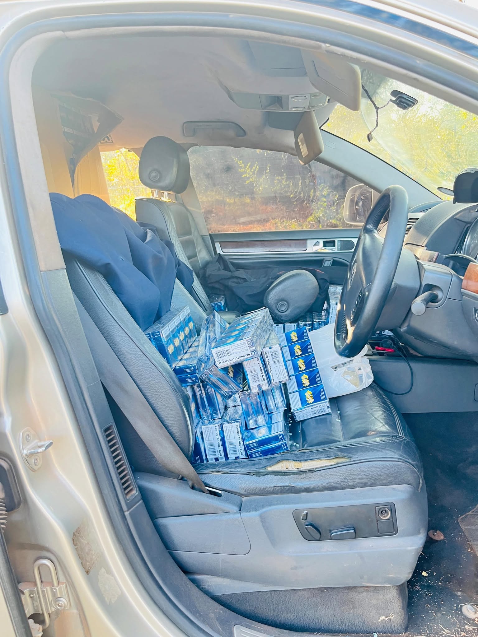 Hoedspruit police in collaboration with a local Farm Watch initiative intercepted a vehicle while transporting illicit cigarettes