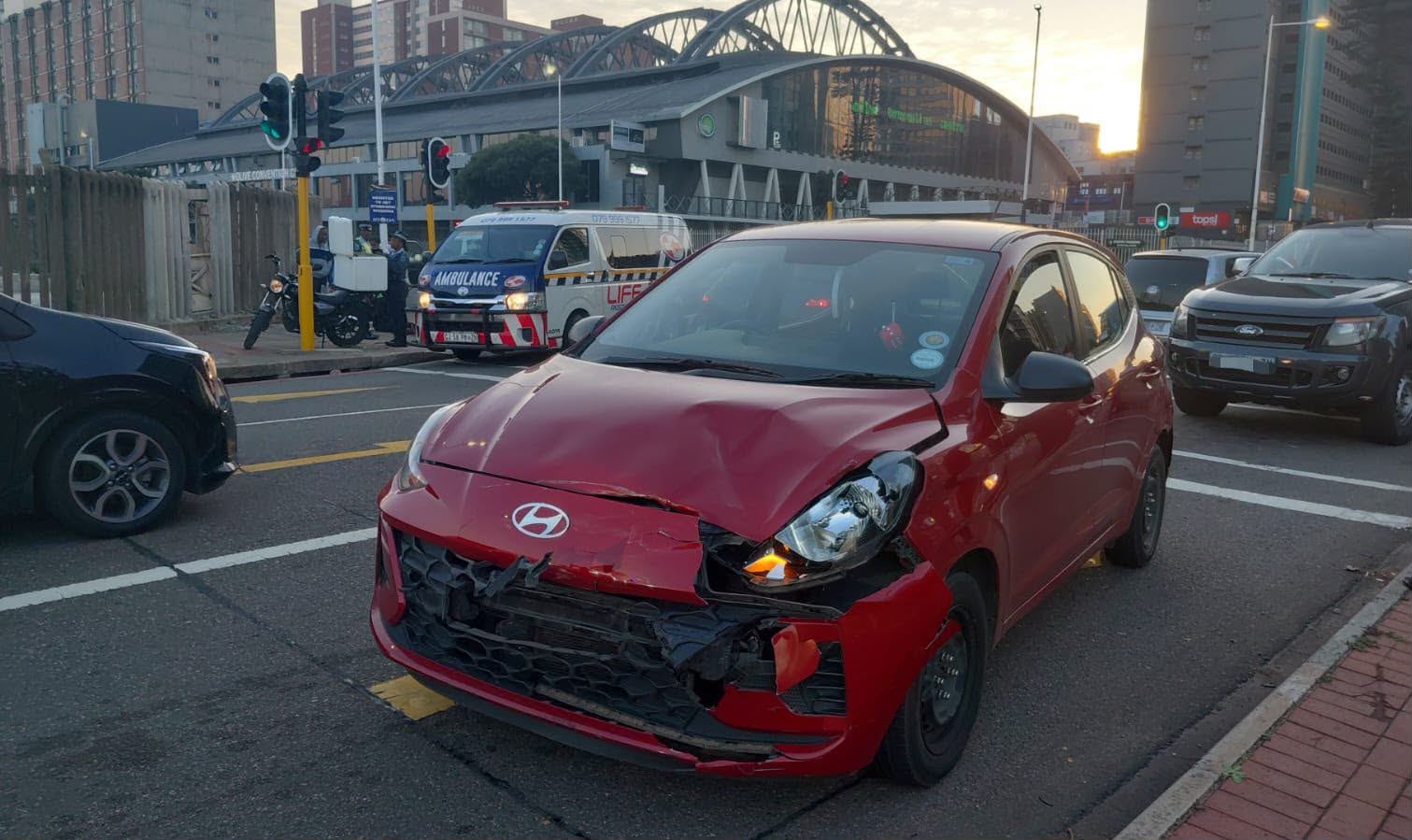 Collision at the intersection of Brickhill Road and Somtseu Road, Durban