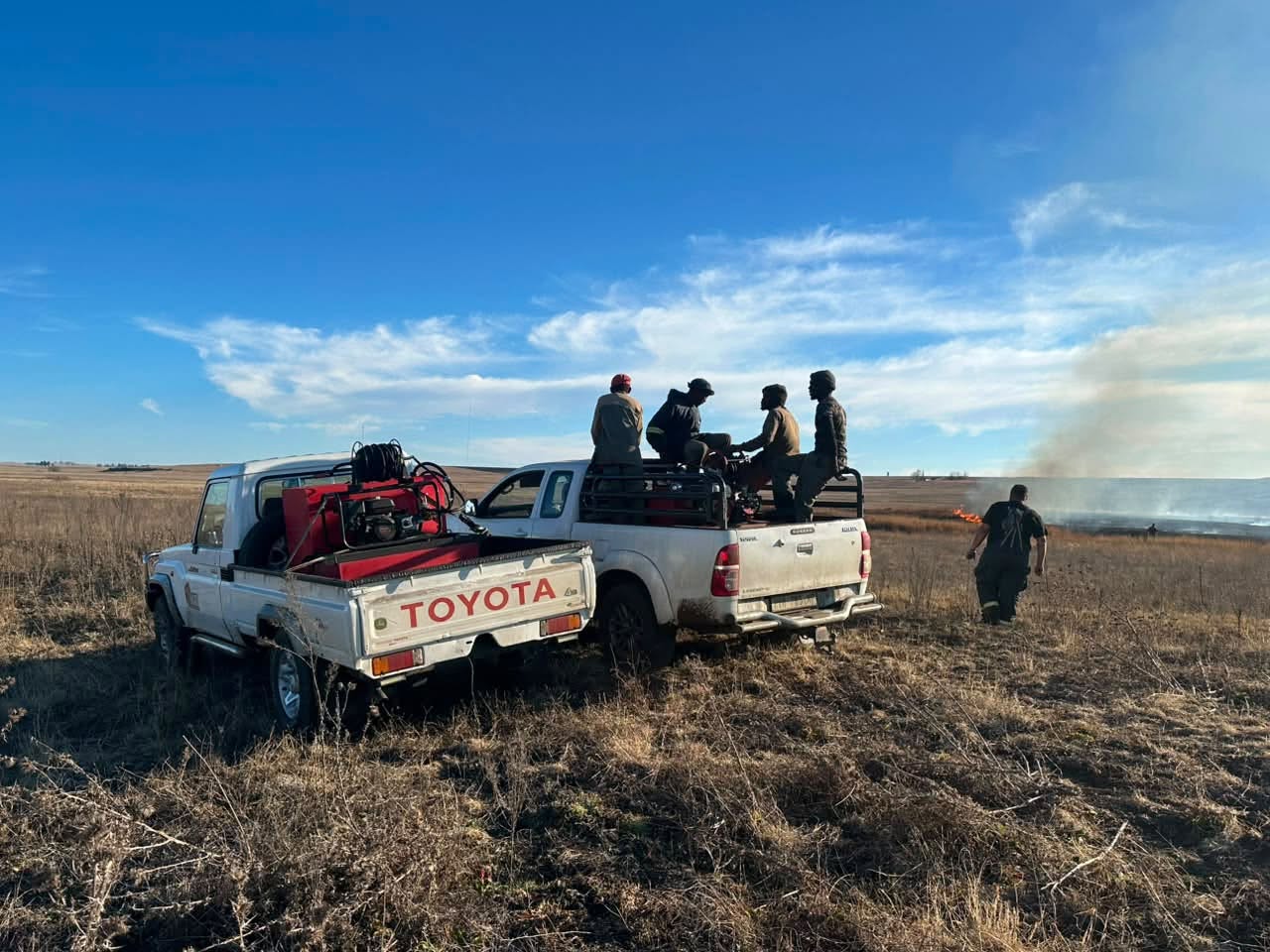 N17 Emergency Response members responded to a wild fire on a farm near the old Rietfontein Mine