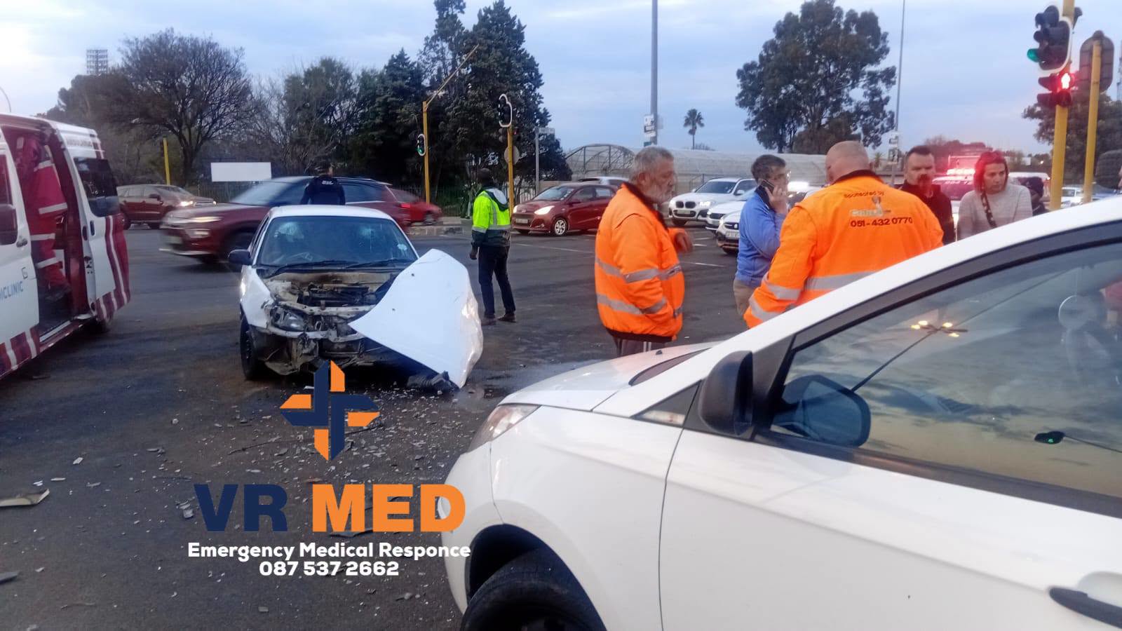 VR Medical responded to the intersection of Parfit and Paul Kruger in Bloemfontein for a vehicle collision