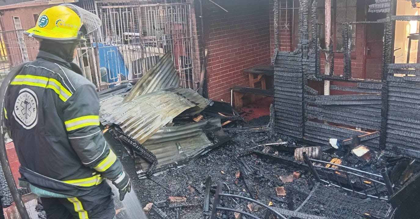 Residential structure fire in Johannesburg South