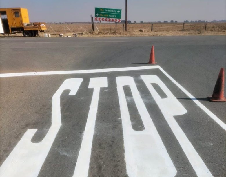Road maintenance update, D83/R54 in Gauteng